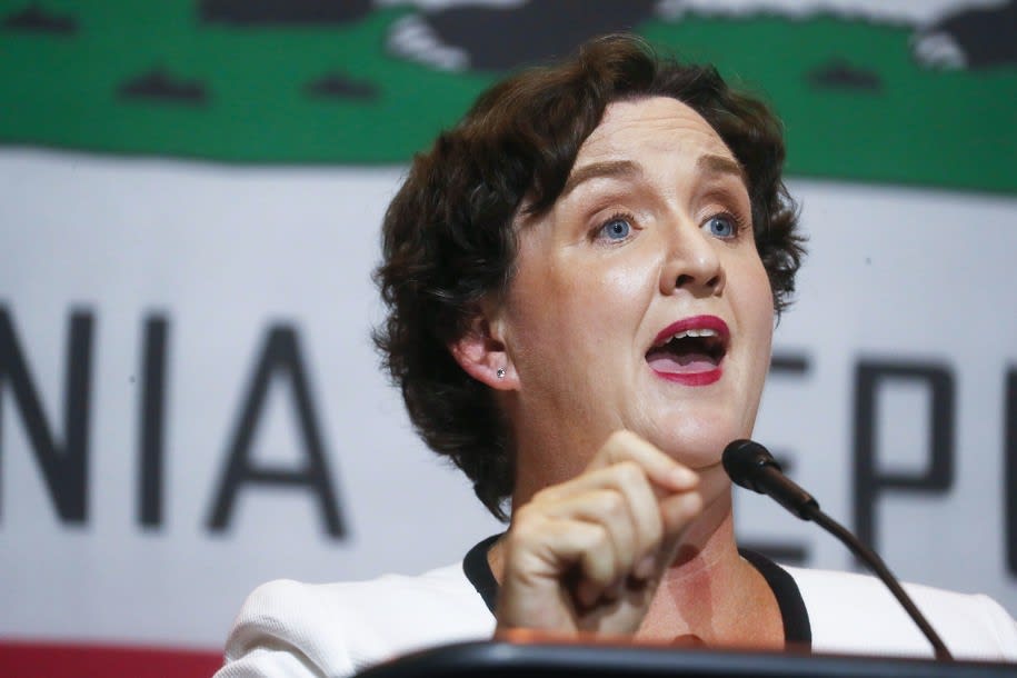 Rep. Katie Porter wants to expose Moscow Mitch's corruption, so I'm gonna help her