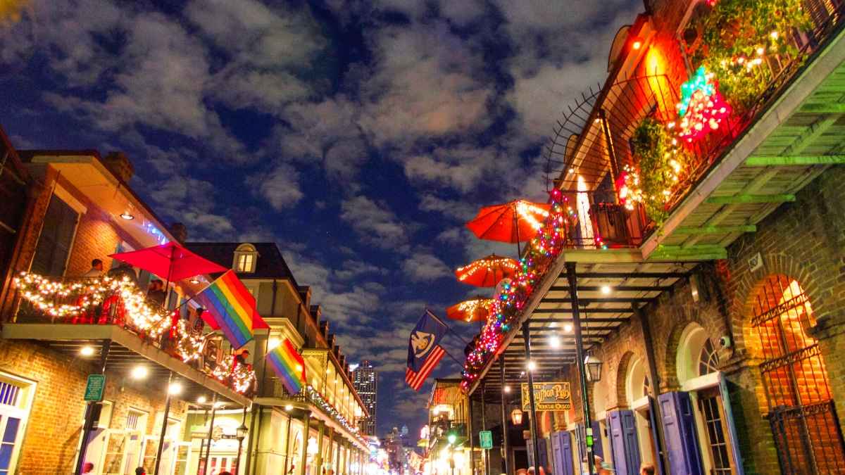 Gay New Orleans: An LGBTQ Travel Guide - Robe trotting