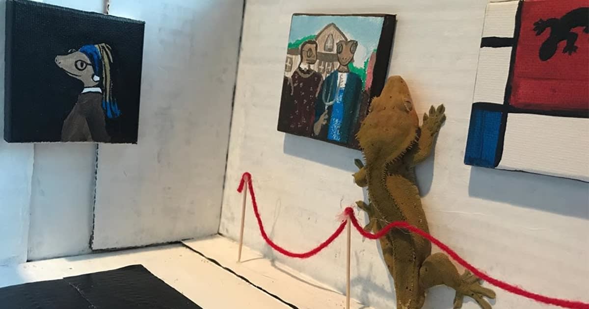 Woman Creates Handmade Tiny Art Museum Filled With Reptilian Artworks for Her Pet Gecko