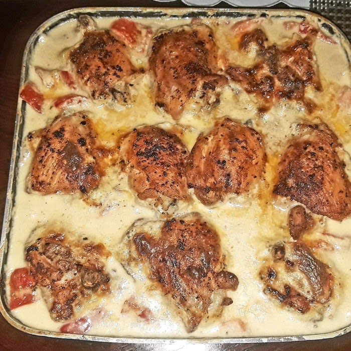 Baked Chicken Thighs with Carrots and Bell Pepper in Wine Cream Sauce