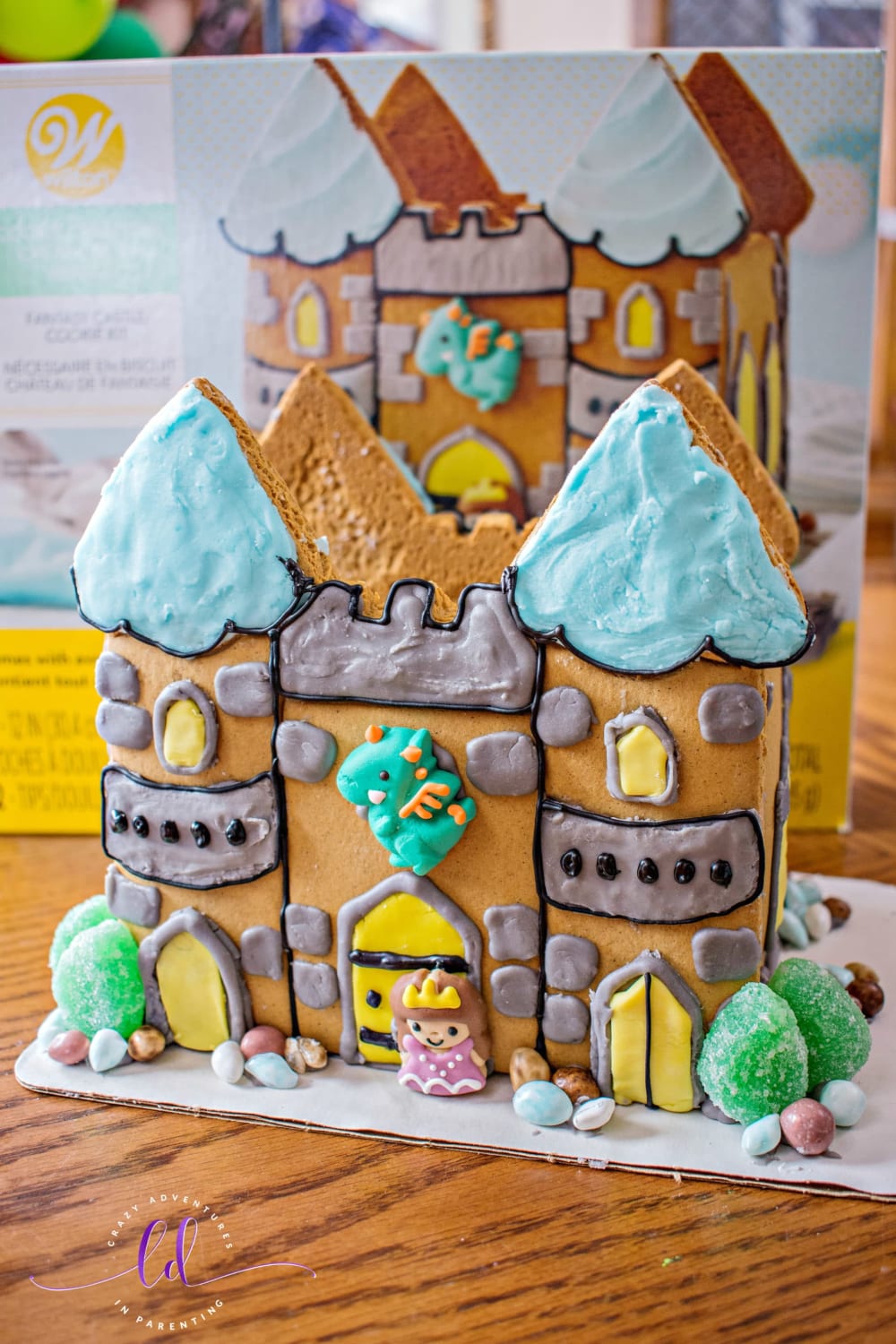 Fun with Wilton Cookie Creations Activity Kits