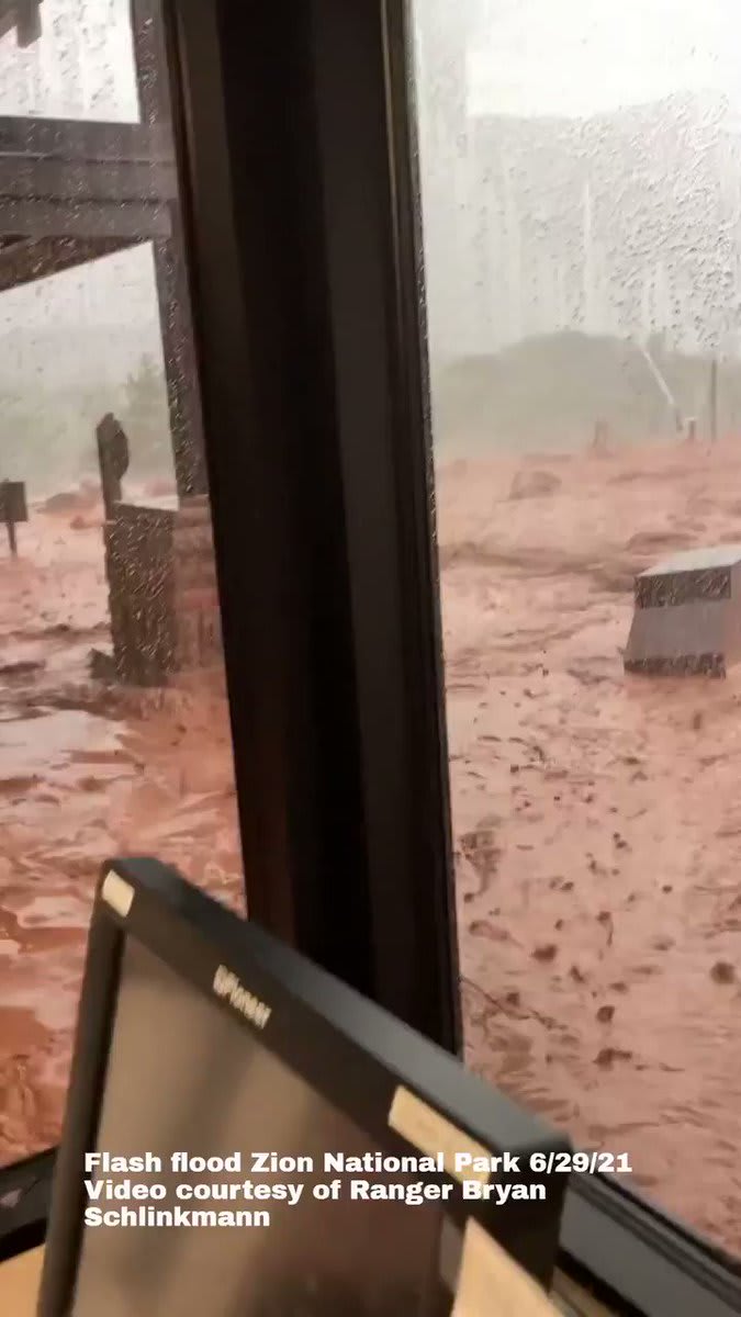 Summer monsoons bring a greater chance for flash floods. These heavy rains increase the depth and speed of water in streams and washes. A recent flash flood at @ZionNPS demonstrates the danger of these natural events. Ranger Bryan captured this video from their workstation. 1/3