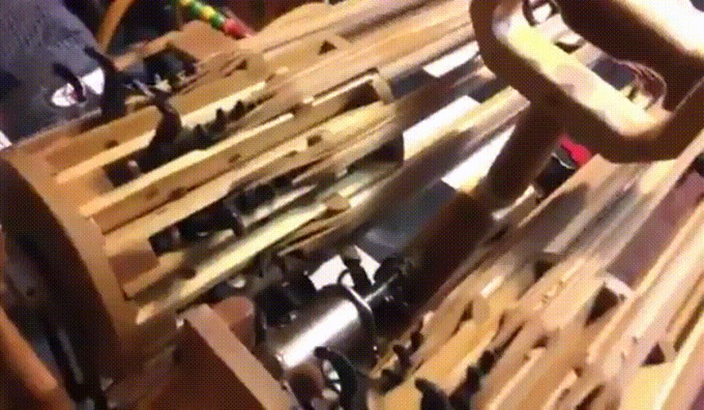 Rubber band minigun shooting hundreds of rounds in seconds