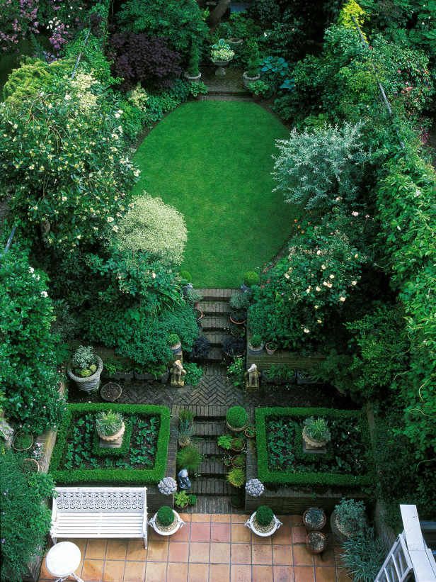 Oval Elegance | Jardin anglais, Jardins urbains, Petits jardins