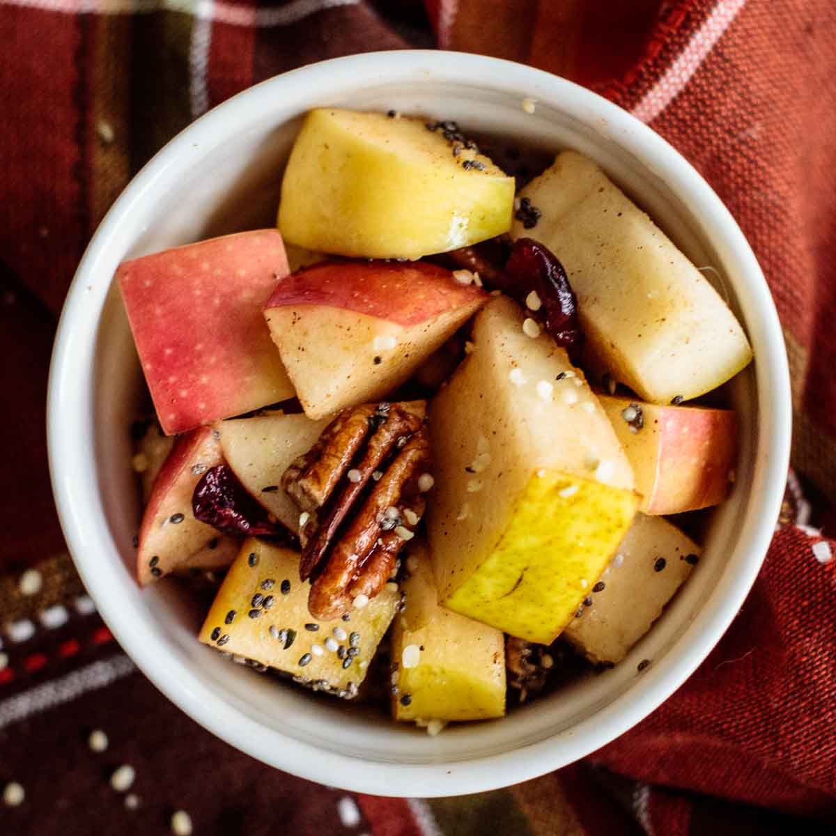 Fall Fruit Salad (With Apples, Pears and Cranberries)