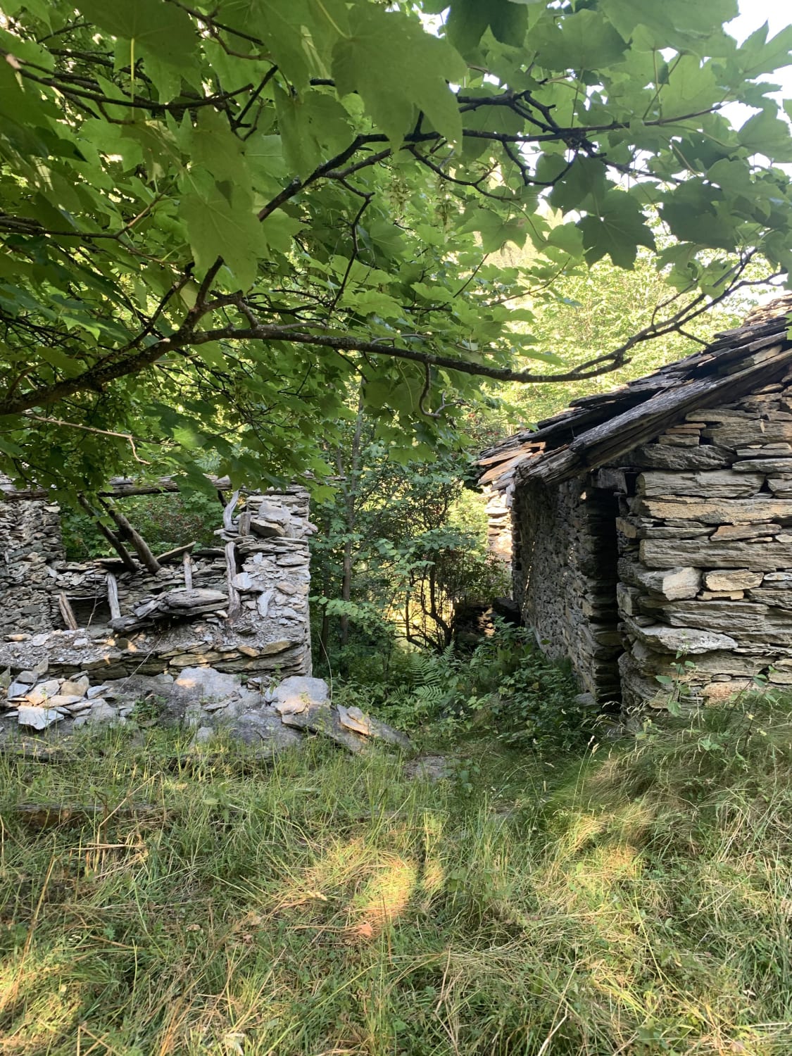 Abandoned town I found in the Italian alps