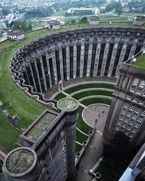 Building complex called 'Les Espaces d’Abraxas' in Noisy Le Grand, Paris, France. The complex has three parts: the Palacio, a high-rise apartment building and the central space which is an open-air theater. Architect: Ricardo Bofill