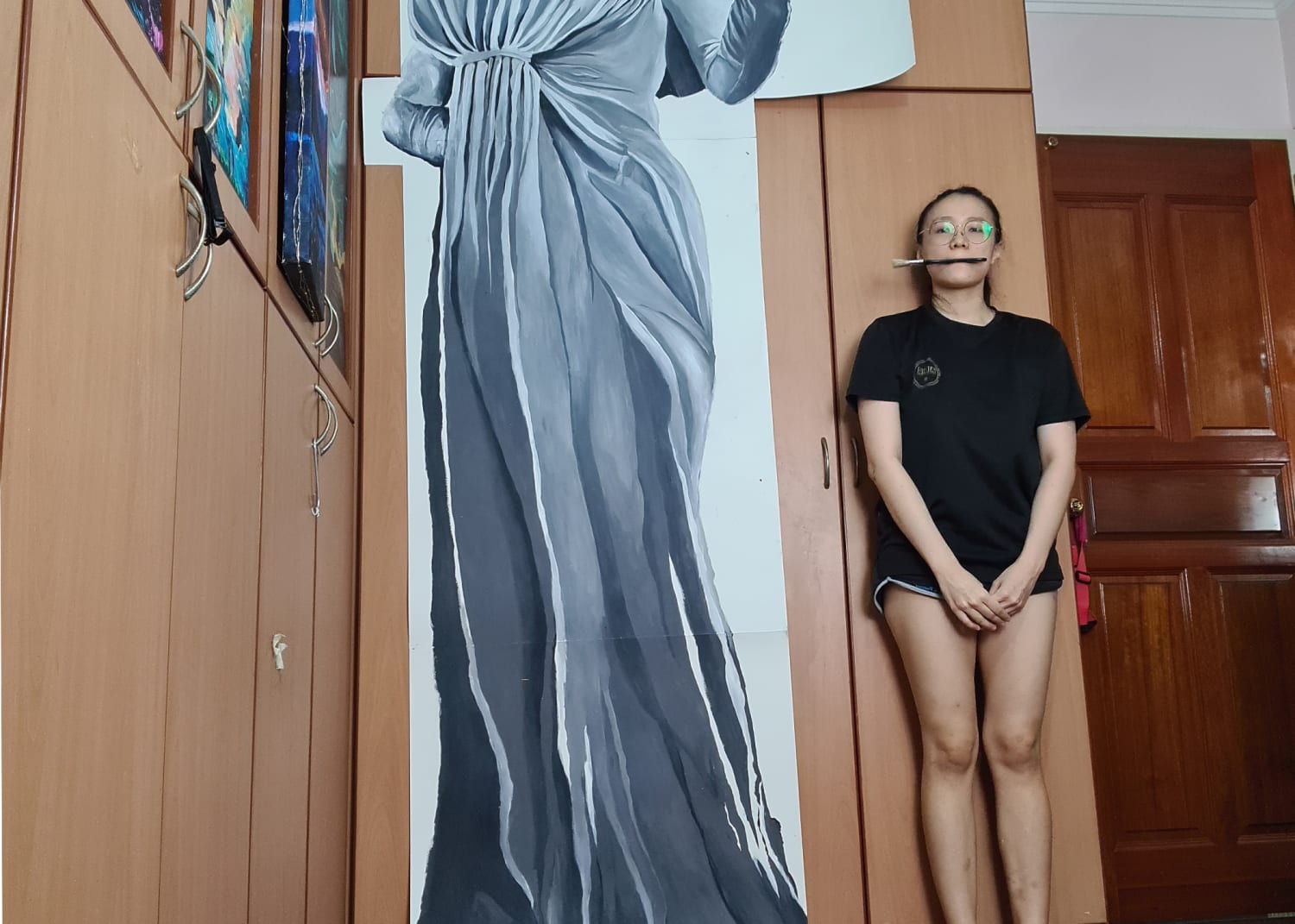 I painted an accurate (9ft 6) Lady Dimitrescu life-size painting