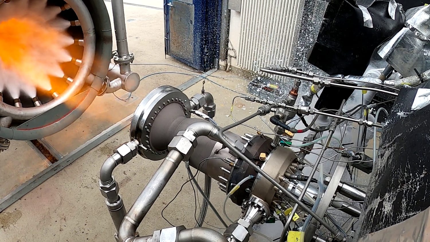 Tests start on 3D-printed thrust chamber