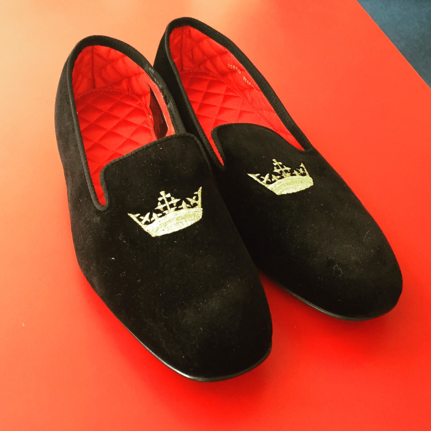 HELP ME FIND BERT COOPER'S SLIPPERS: When Mad Men's props auction happened awhile back I paid $500 for Bert Cooper's production worn slippers. Now I'm trying to figure out WHERE in the series he wore these velvet masterpieces from Brooks Brothers. If you see them in a rewatch, let me know.