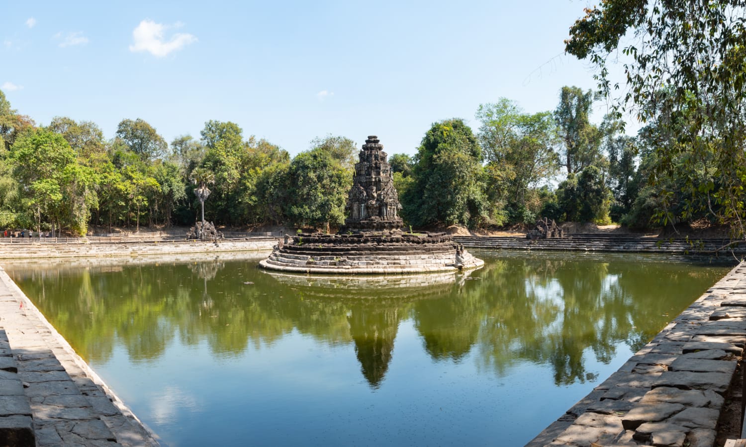 Angkor Wat: Guide to the Grand Circuit Tour