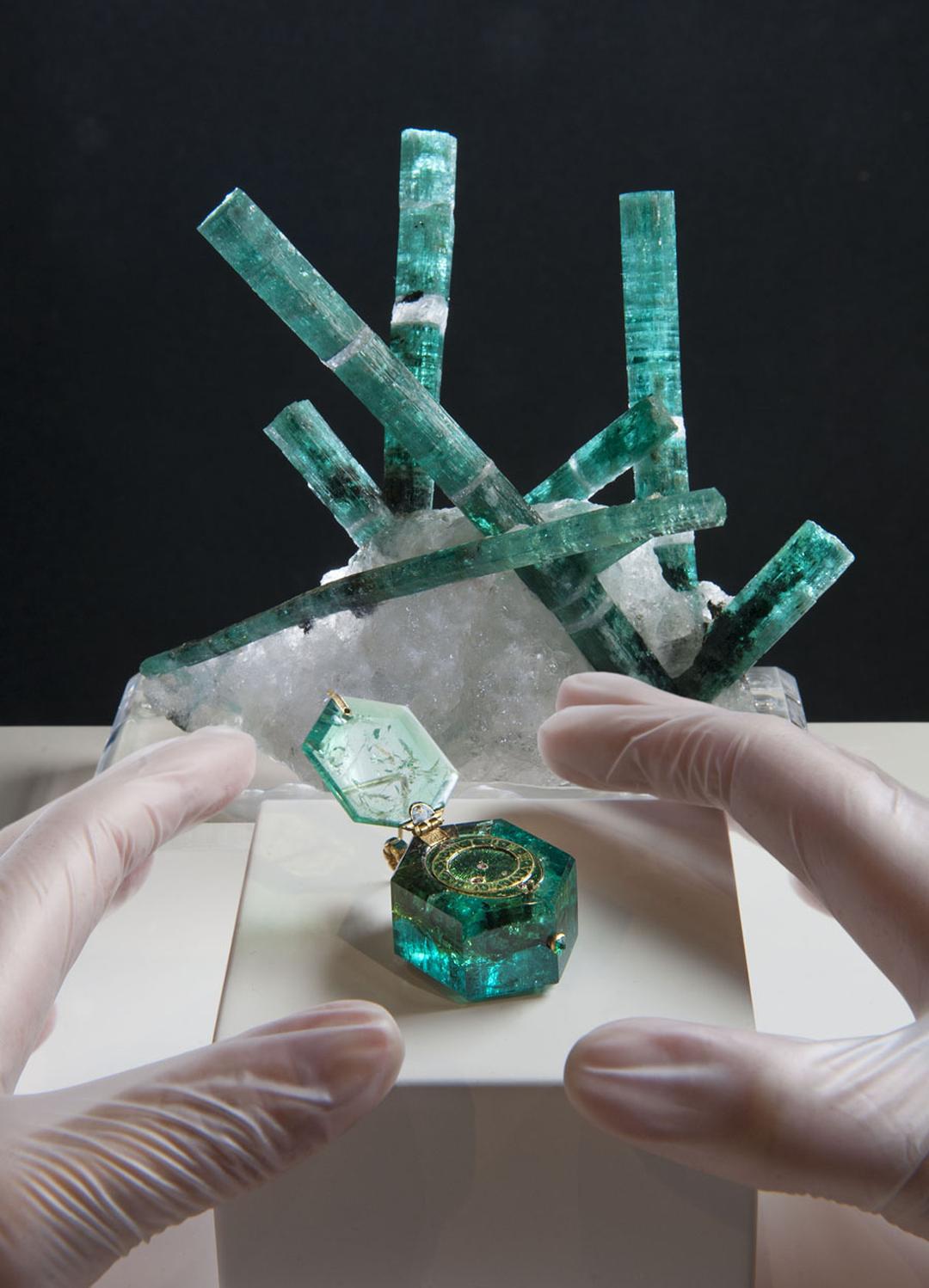 A spectacular hexagonal emerald watch, which dates from 1600s England. Displayed in the London Museum, with the remarkable 'Medusa Enerald' from Zambia.