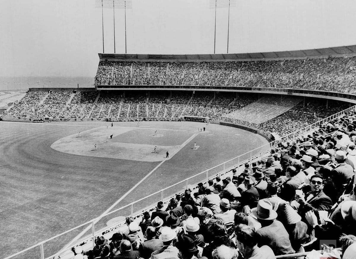 Today is MLB Opening Day. More than 42,000 baseball fans fill San Francisco’s Candlestick Park on opening day to watch the Chicago Cubs and San Francisco Giants on April 13, 1960.