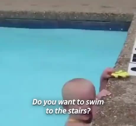 16-month-old baby swims across the pool on her own.