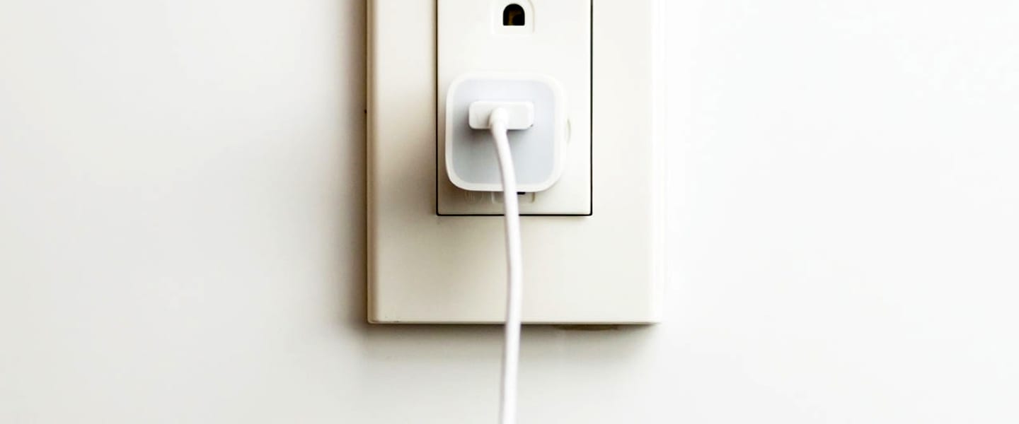 Should I Stop Leaving My Charger Plugged Into an Outlet All the Time?