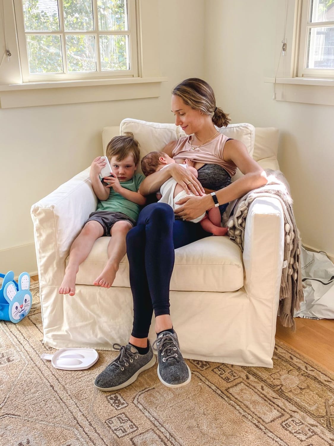 Breastfeeding Hacks & How to Build a Freezer Stash - The Fox & She