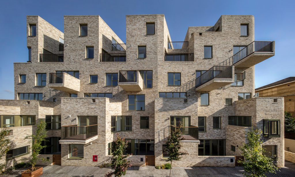 Peter Barber Architects creates terraced tenement block in Peckham