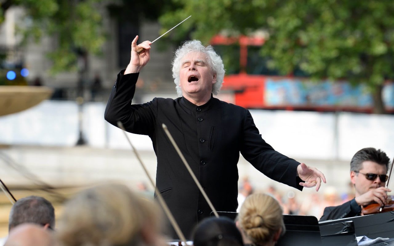 Watch the London Symphony Orchestra live in Trafalgar Square