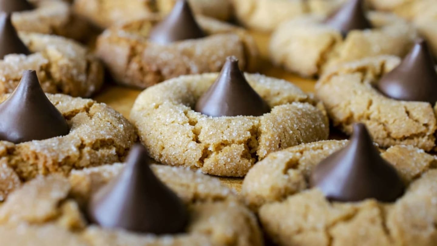 The Most Popular Christmas Cookie in Each State