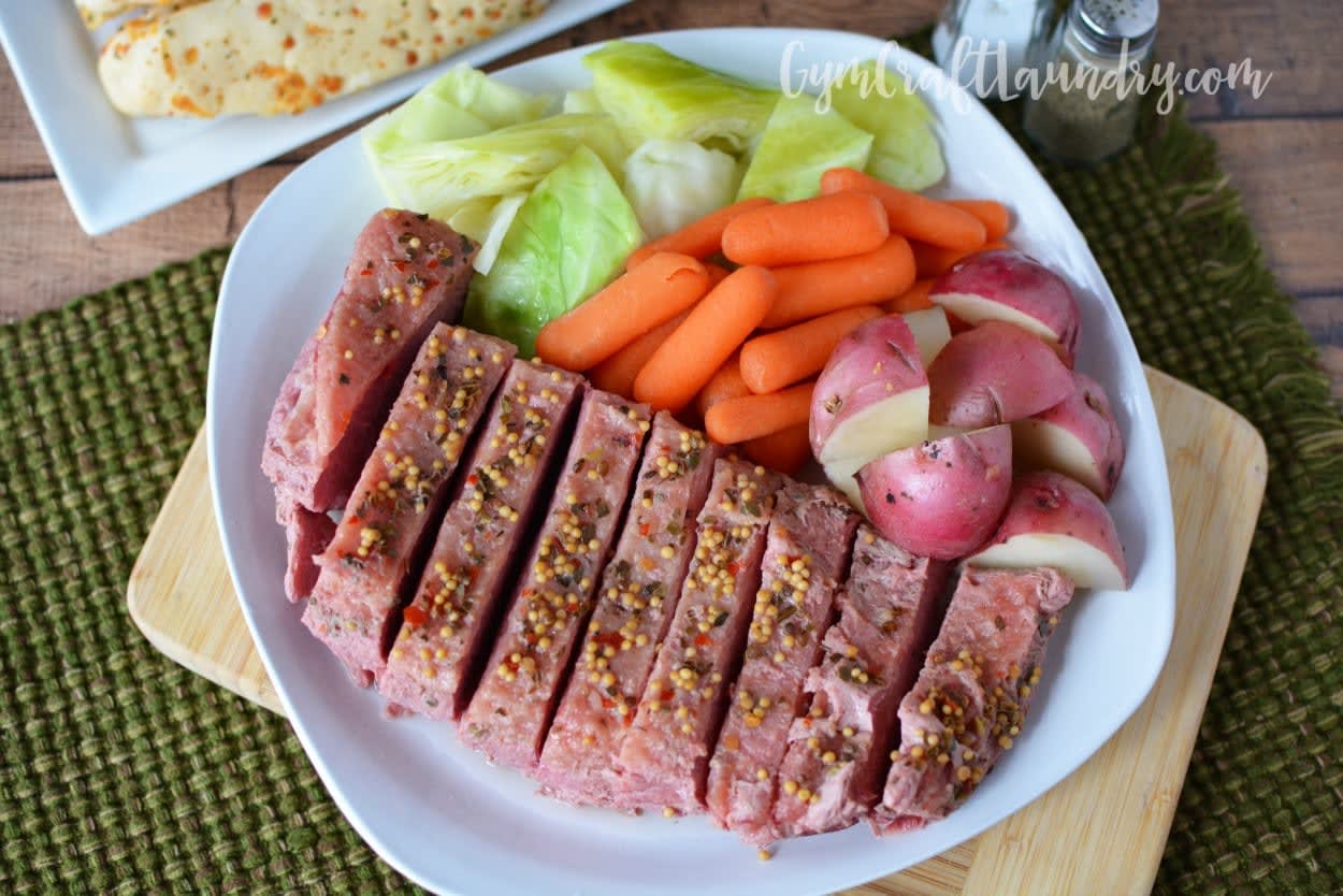 1 hour Corned Beef and Cabbage Recipe