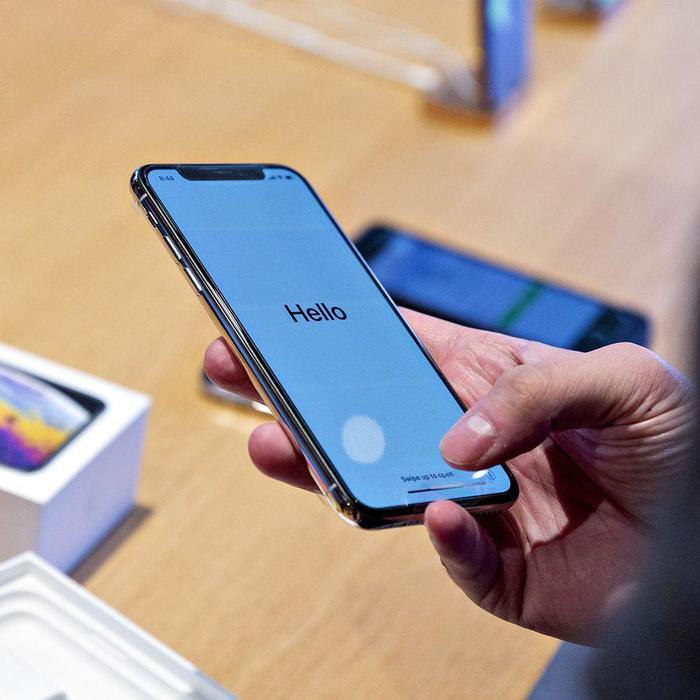 Apple Resorts to Promo Deals, Trade-Ins to Boost iPhone Sales