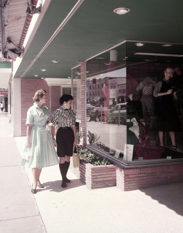 Window shopping in Hollywood. November 1955.