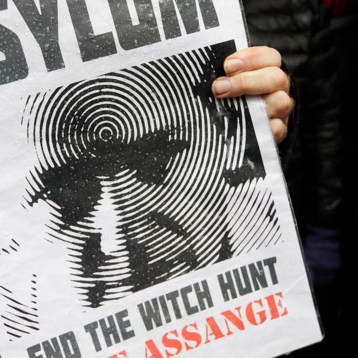 WikiLeaks Helped Hackers Rifle Through Stolen Emails: Leaked FBI Docs