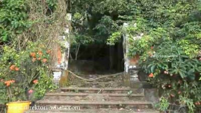 Pemakaman Unik di Kaki Pegunungan Batur Desa Trunyan, Bali