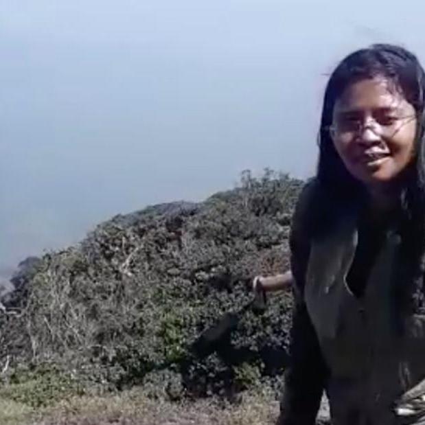 Indian woman becomes first to climb male-only mountain