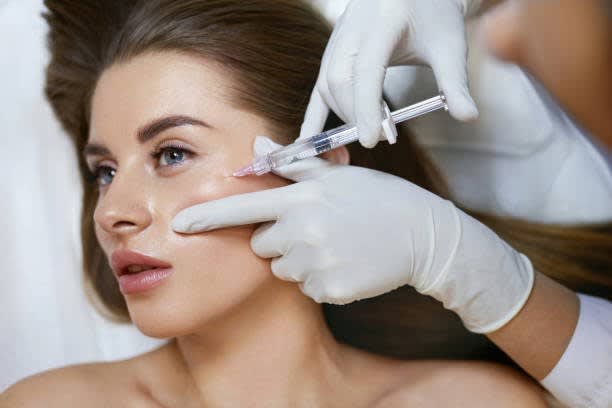 Leaves all the Signs of Ageing Behind with Dermal Fillers