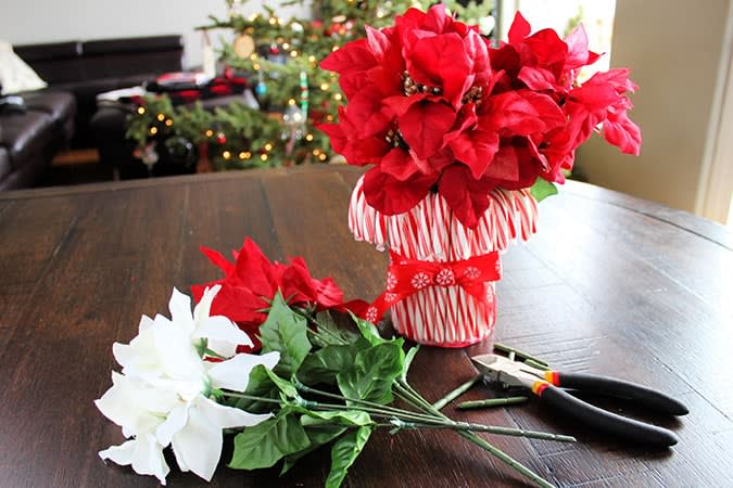 12 Cheap & Easy DIY Christmas Decorations