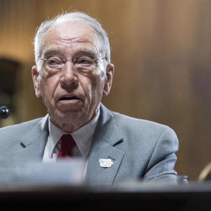Grassley extends deadline for Kavanaugh accuser to decide on testimony