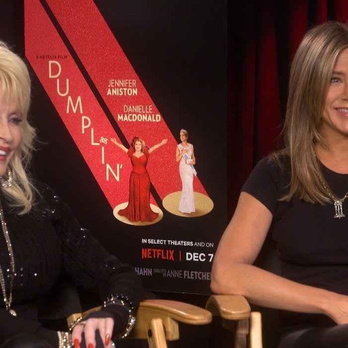 Jennifer Aniston 'Burst Into Tears' After Song With Dolly Parton