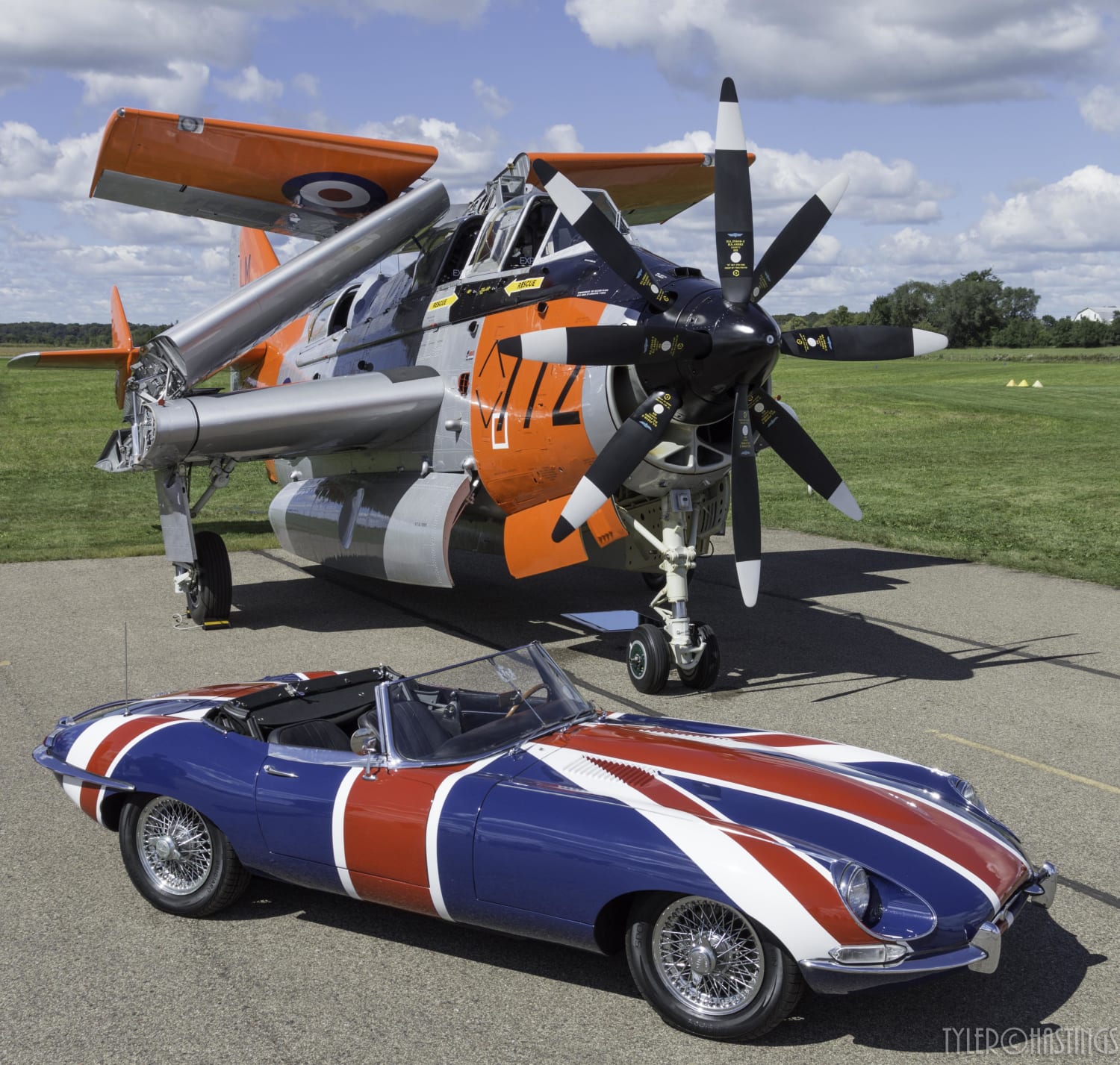 I left a note in this guys Jaguar to call me. Figured it'd be a good photo op with the Fairey Gannet. 2016