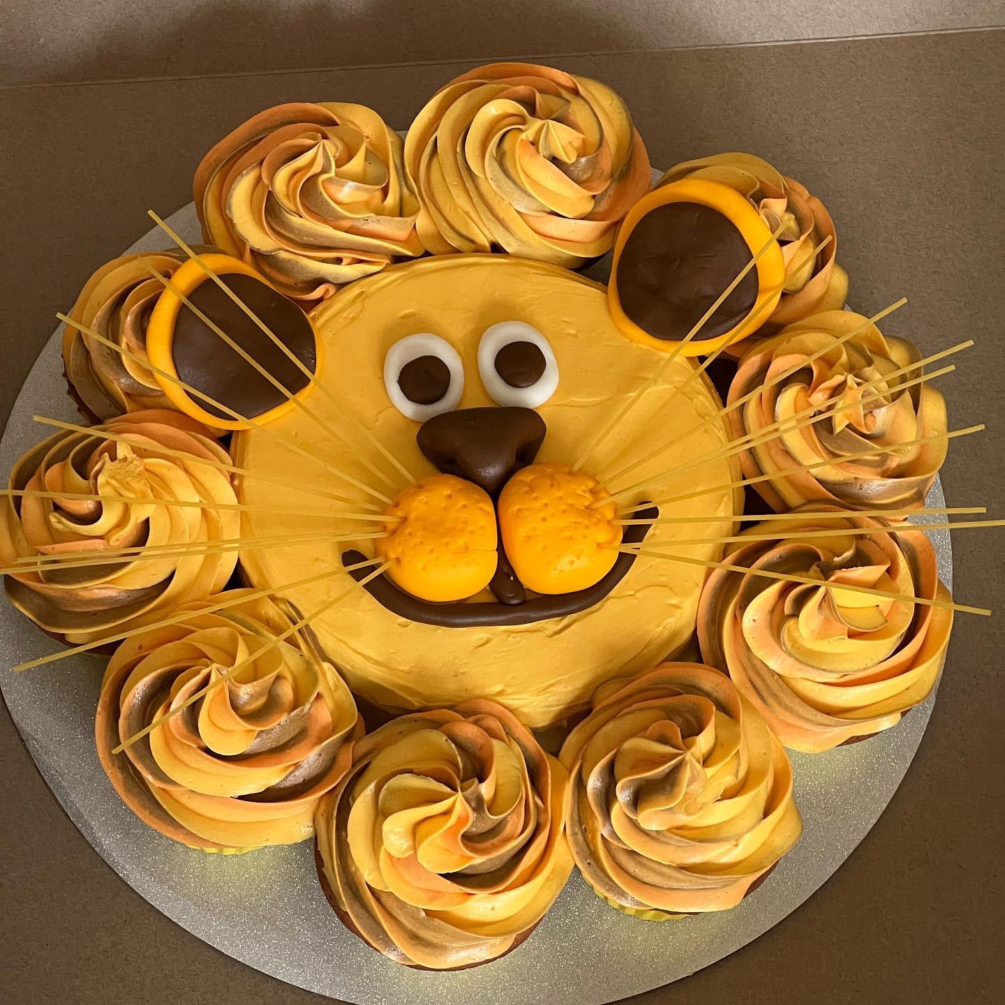 [homemade] lion cake