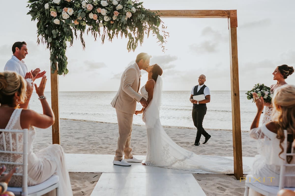 Planning an Aruba wedding - the best venues and tips from the experts