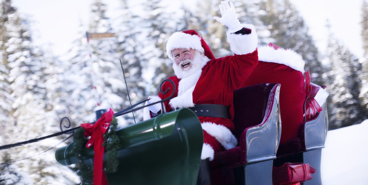 How to Track Santa Claus With Your Kids on Christmas Eve
