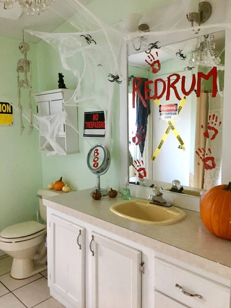 Halloween Bathroom Decor