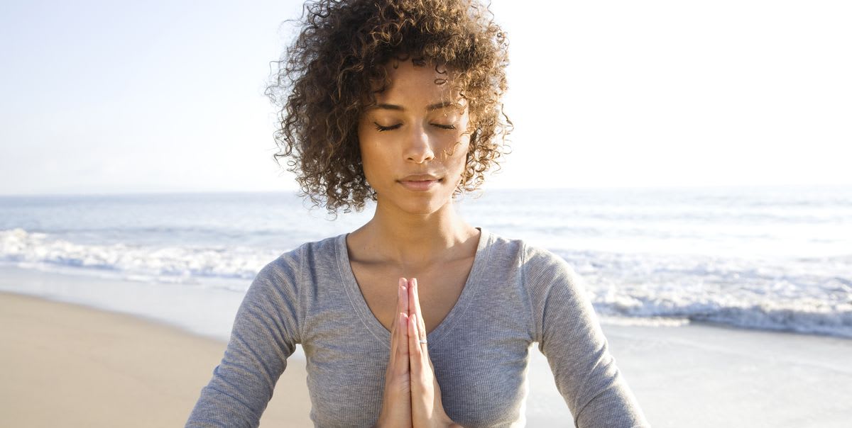 This Simple Guide Will Teach You How to Meditate, Even When Your Mind Wanders