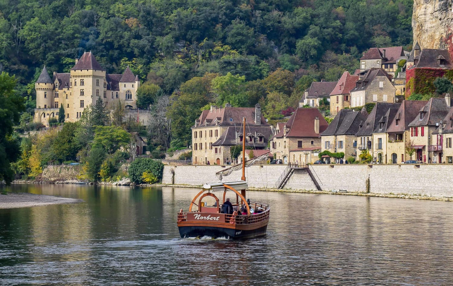 The Prettiest Villages in the Dordogne, France + Where to Stay