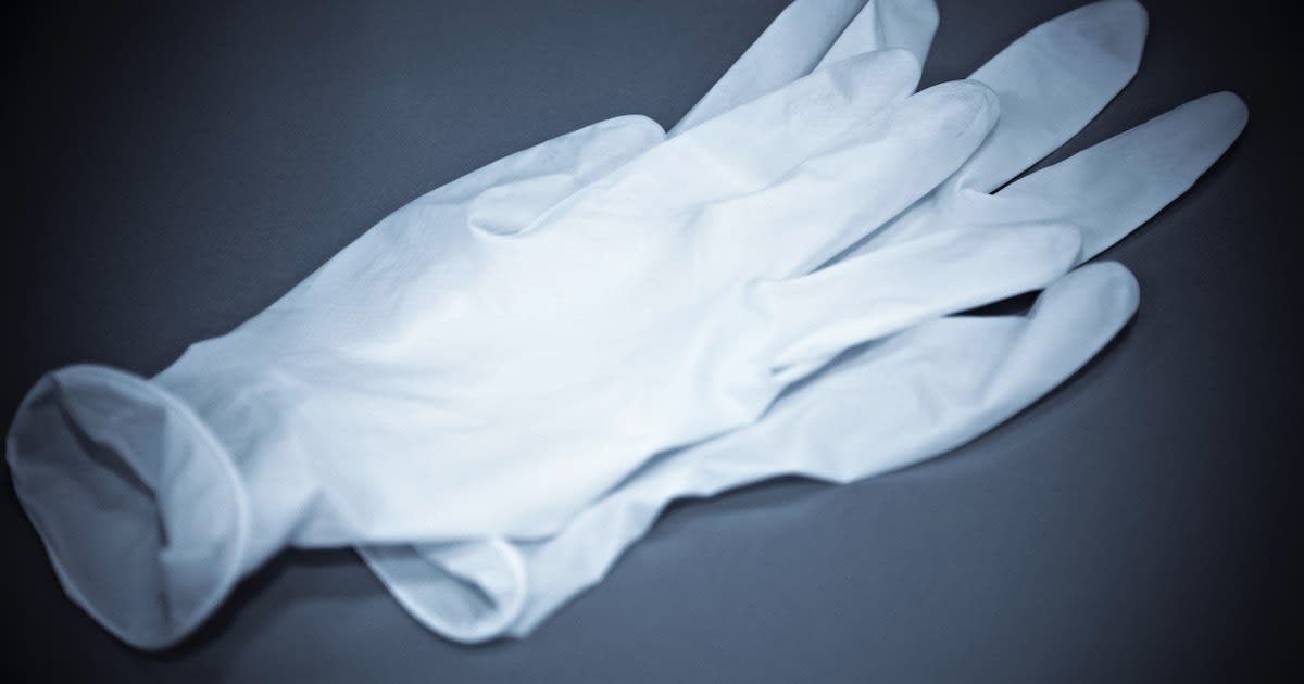 How to use your disposable gloves so they actually protect you