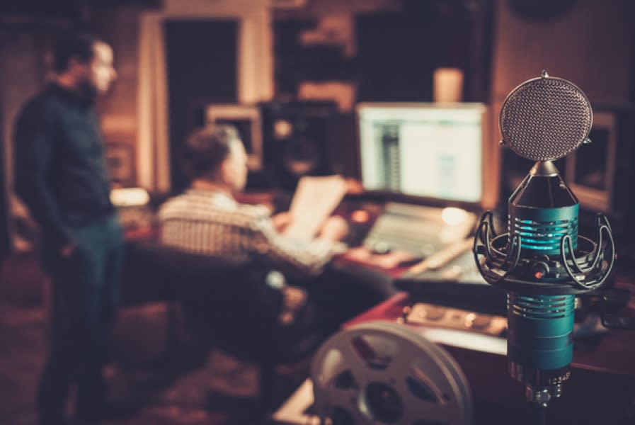 How to Find the Right Music Producer