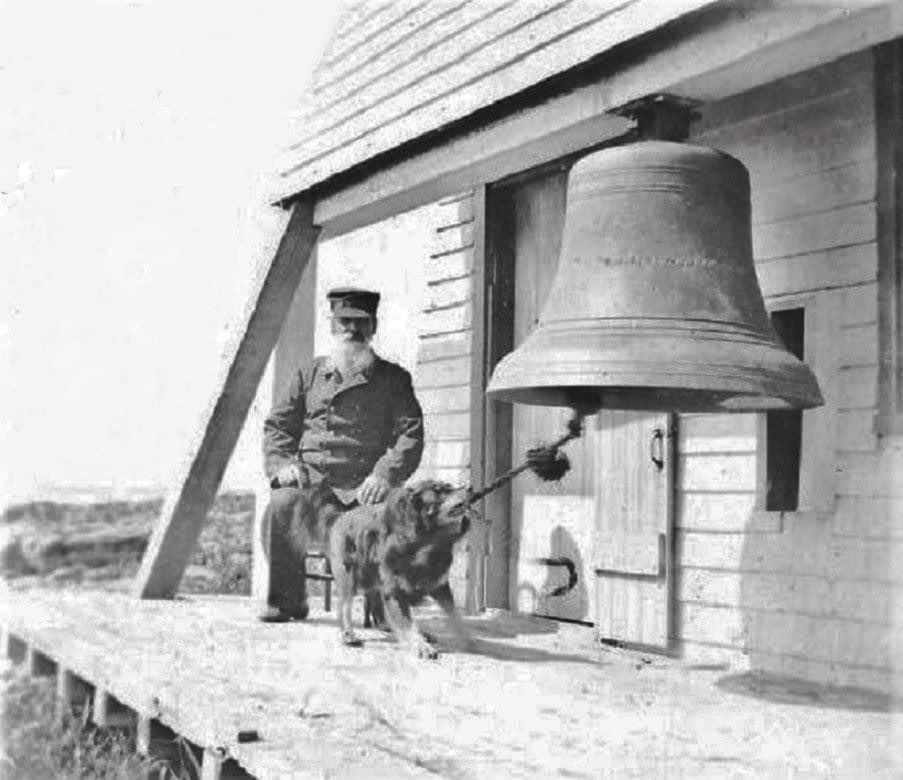 Wood Island Light, in Maine, c. 1903. The lighthouse keeper’s dog "Sailor" was nationally famous for ringing the fog bell and also loved by the local mariners who passed by the light, because when "Sailor" would hear the boats sounding their horns, he would ring the bell in answer to their calls.