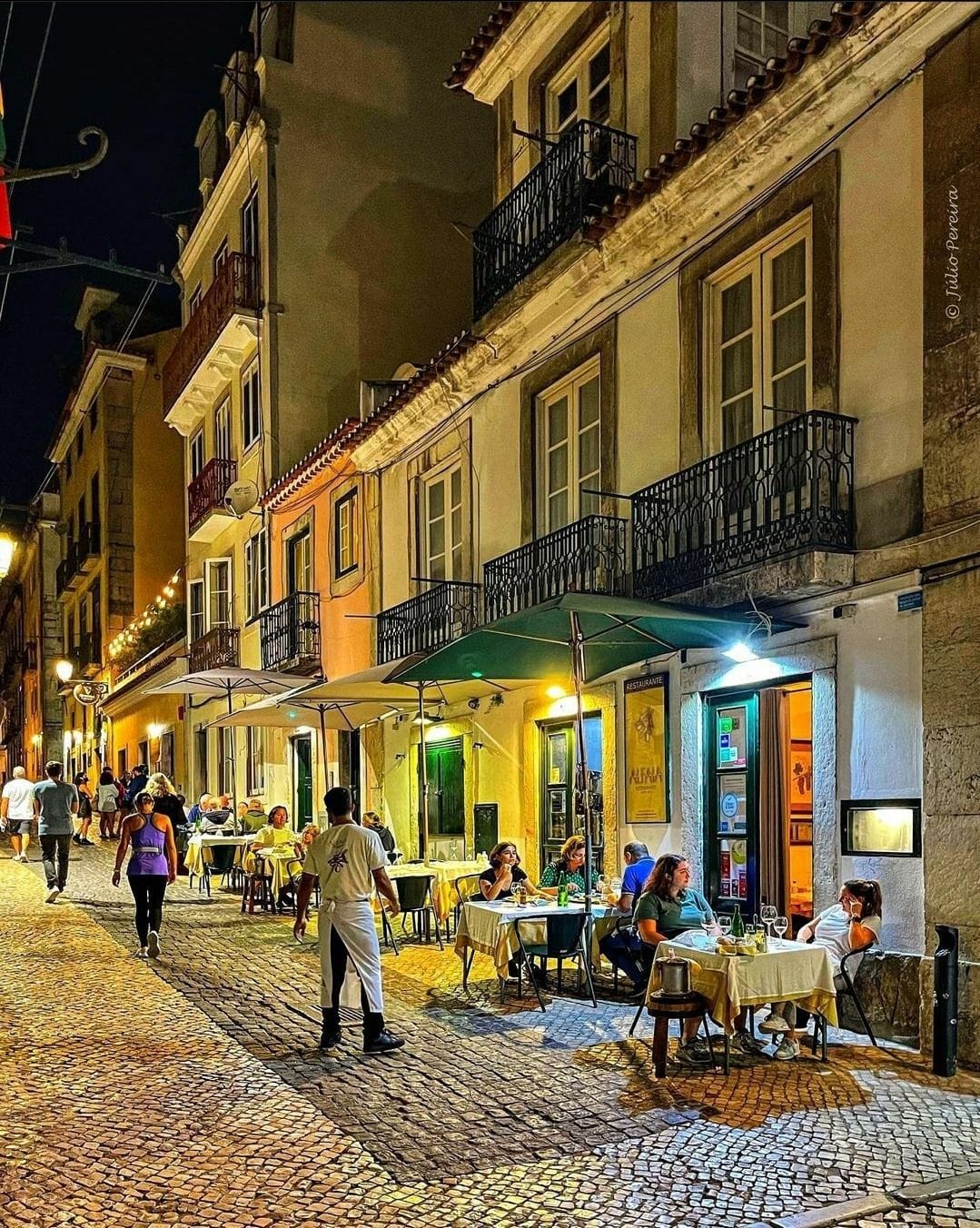 Fotografia: juliopereiramusic - instagram Bairro Alto, Lisboa