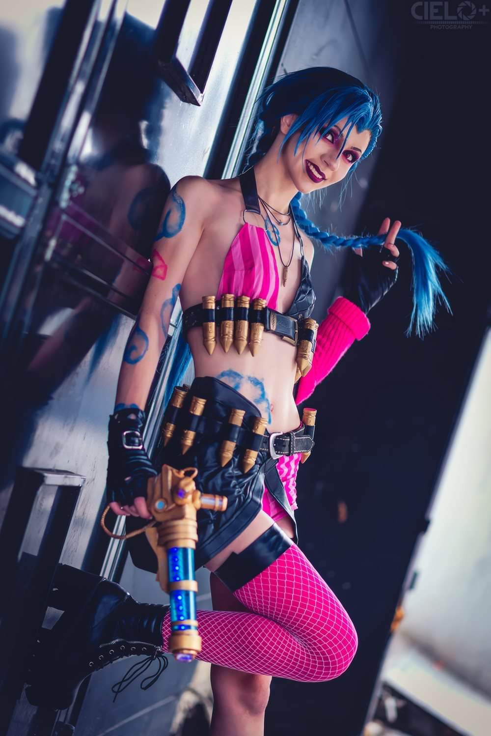 [self] Jinx from League of Legends (michal cosplay)