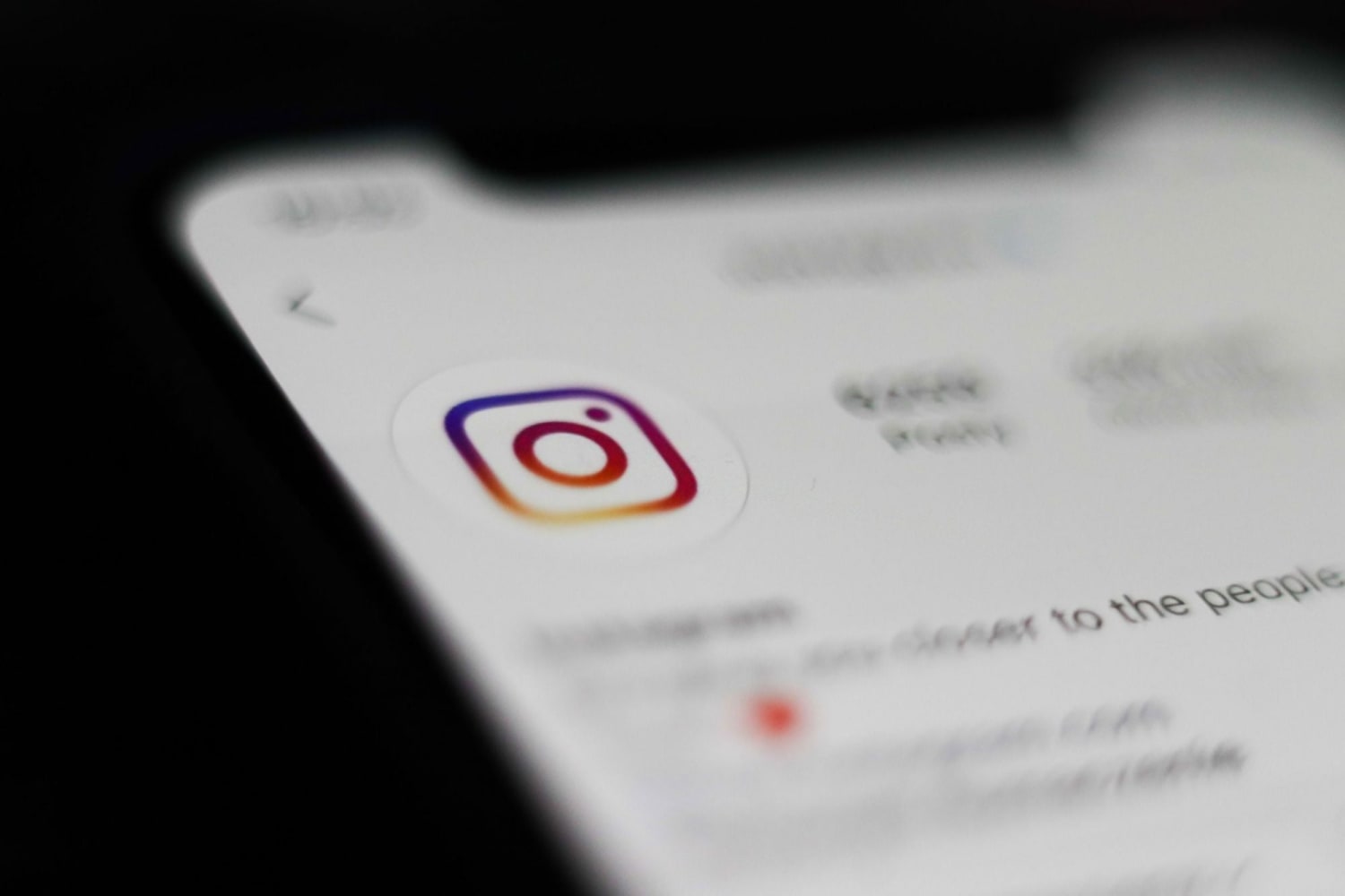 Why You Actually Should Share Your Instagram Post on Your Instagram Story
