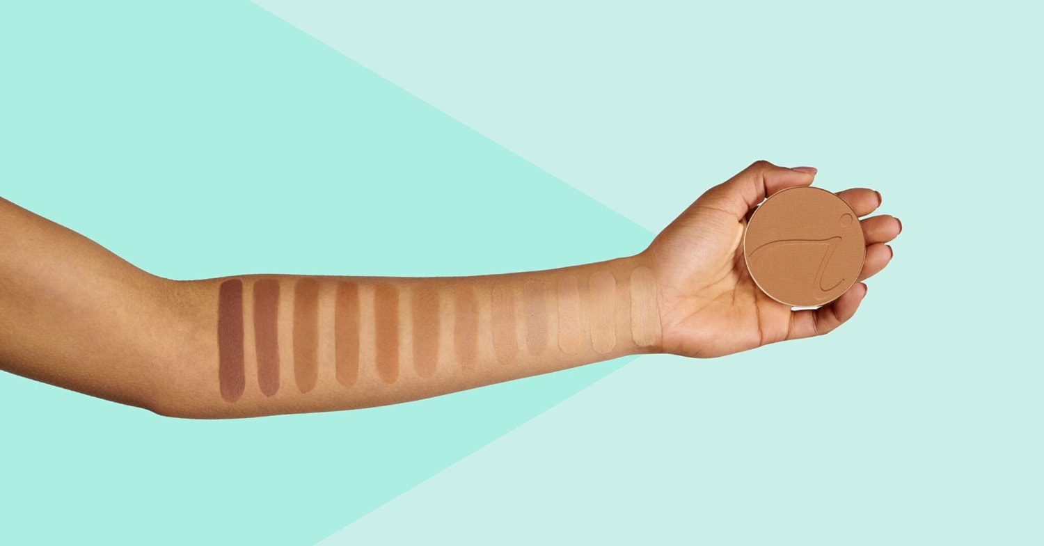 Someone Buys This 4-in-1 Multitasking Foundation Every 60 Seconds