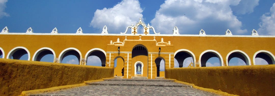 Izamal: Yucatan's golden city - Julie Around The Globe
