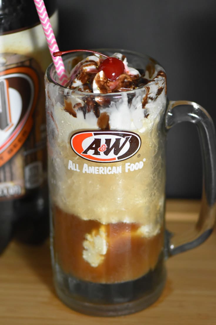 A&W Root Beer Float Recipe With Chocolate+ 10 Ways For Families To Go Tech Free #AWRootBeer - Mom's Blog