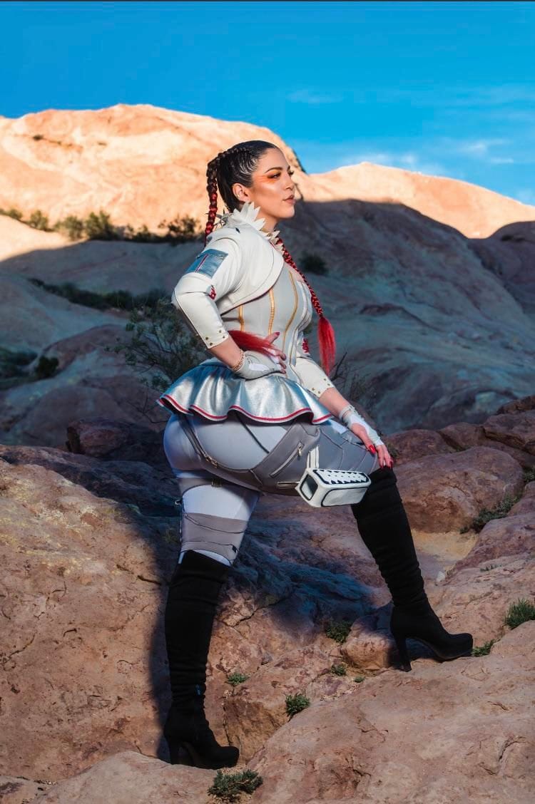 Best Loba Cosplay I ve Seen